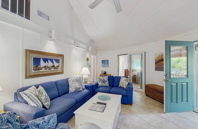 Recently Updated Resort Villa with WiFi & Pool - Quick Walk to Beach