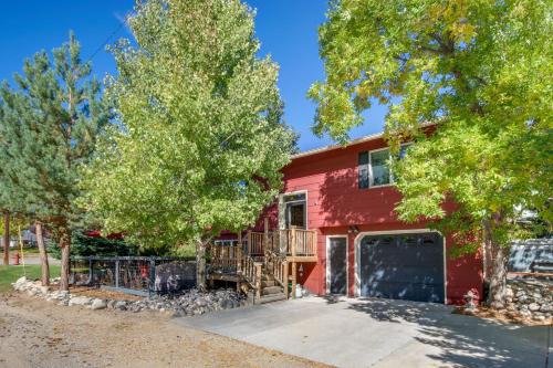 Red Lodge Mountain Home Less Than 7 Miles to Ski Slopes!