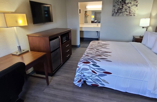 Red Roof Inn LaGrange