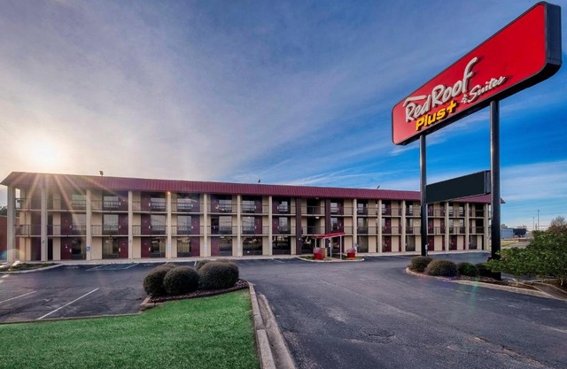 Red Roof Inn PLUS+ Huntsville – Madison