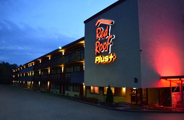 Red Roof Inn PLUS+ Pittsburgh East - Monroeville