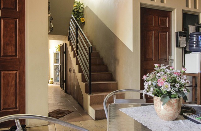 RedDoorz near RSUP Prof. Kandou Manado