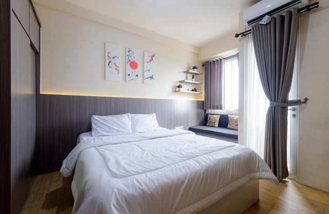 RedLiving Apartemen Riverview Residence - UV Rooms Tower Mahakam with Netflix