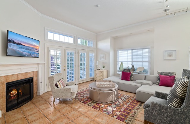 Redondo Beach Piece of Heaven-2 blocks From the Beach