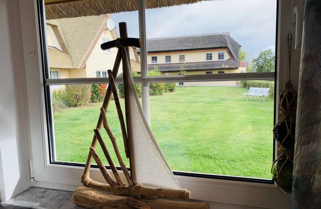 Reethaus Boddenblick in Alt Reddevitz with parking lot, ground-level terrace, Wgh12