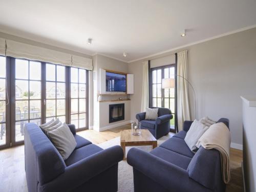 Reetland am Meer - Luxus Reetdachvilla mit 3 Schlafzimmern, Sauna und Kamin H18