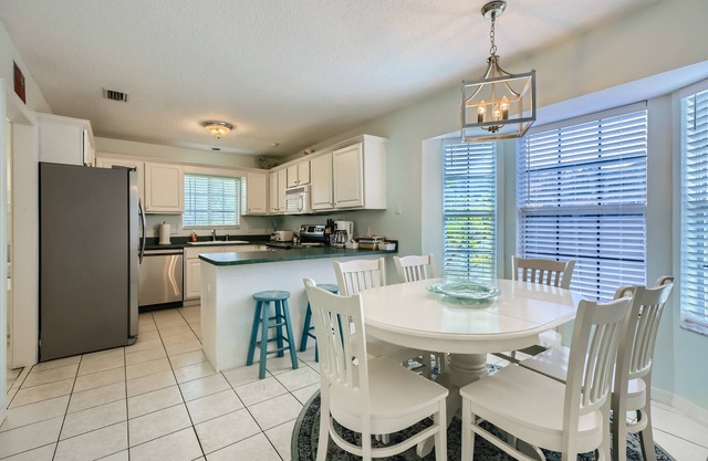 Refreshingly Relaxing: Poolside Fun for Familiesn