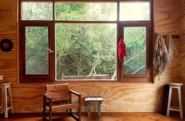 Refugio en el bosque, y a pasos del mar