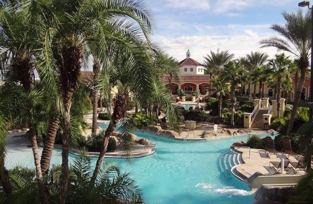 Regal Palms Resort Dream Vacation-8 miles to Disney