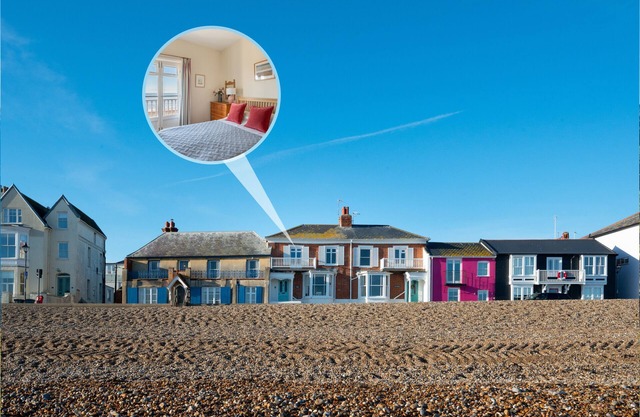 Regent Cottage - Three Bedroom House, Sleeps 7