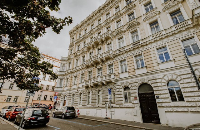 Relax and dream in blue apt, 3mins to Wenceslas sq., BLUE