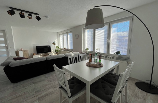‘Relax and feel good: Wohnperle Carre Charlott 5 in Pulsnitz!’