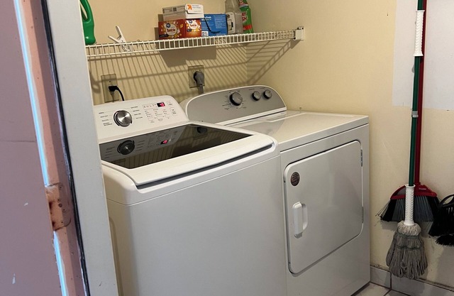 Relax and Unwind in This Charming Pompano Beach Condo, 2BR/2BR