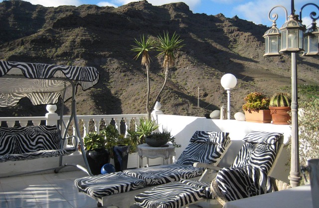 Relax as a couple on the large terrace, view of the mountains, Wi-Fi