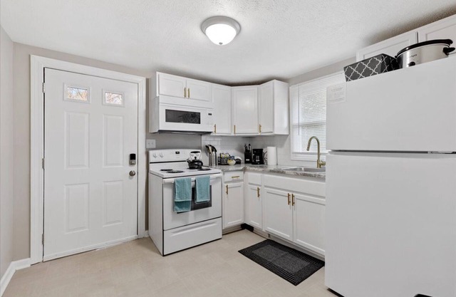 Relax At Ross - 2 minutes from Cape Fear Adventures