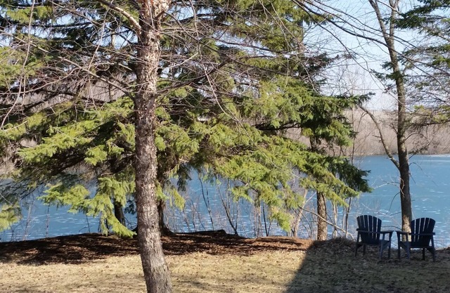 Relax in a North Central Iowa Paradise