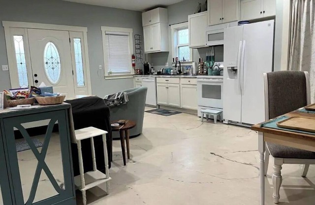 Relax in Comfort at Pepper's Place - Creola | New listing