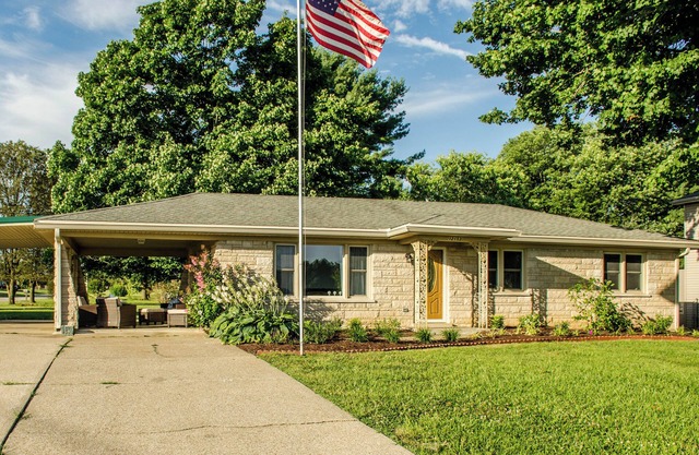 Relax in Kentucky! Bourbon Trail, Pet-friendly, free coffee & WIFI