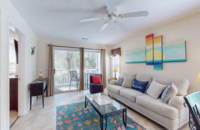 Relax in style at Longs Cozy Haven: your comfortable, accessible retreat