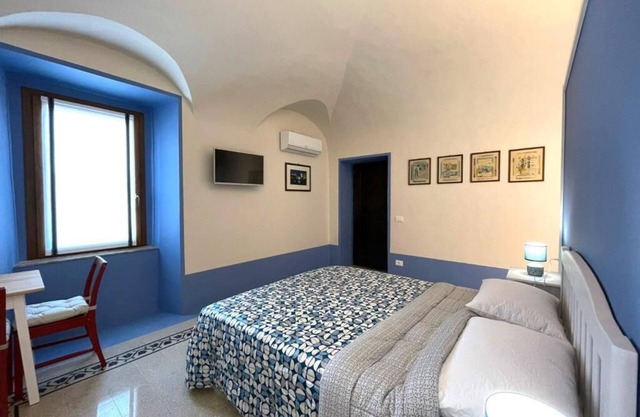 Relaxation and Elegance on the Liri delightful studio apartment, simple but with attention to detail