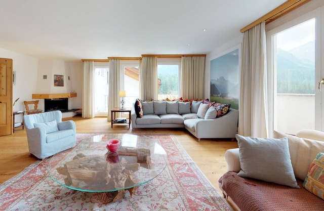 Relaxation in a luxurious duplex apartment