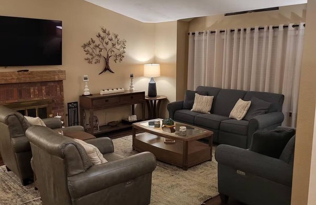 Relaxation meets comfort HERE at Redwood Inn