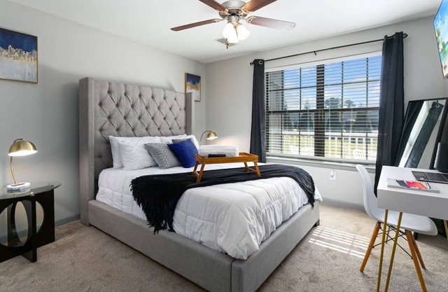 💗 Relaxed & COZY Vibes💢LOCATION is everything Minutes away from your FAVORITES