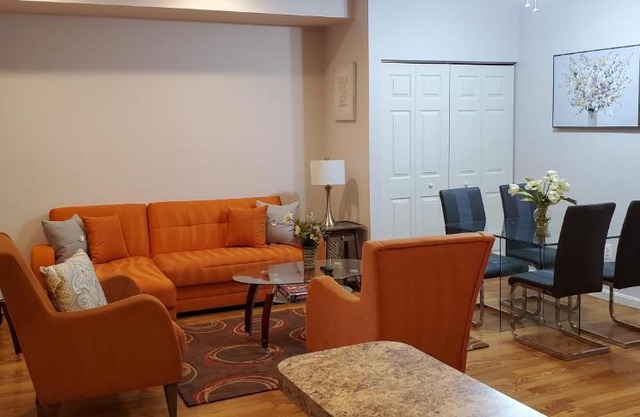 RELAXING 3 BR WITH FREE PARKING AT THE SEQUOIA