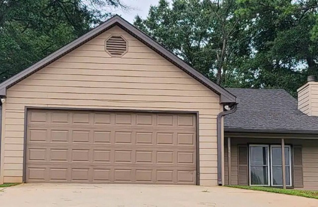 Relaxing House On The Hill