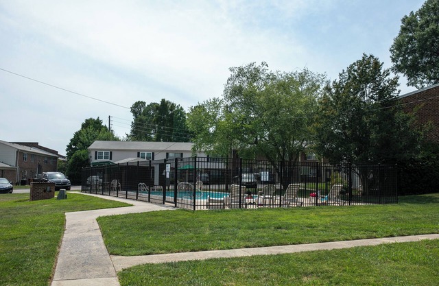 Relaxing & Modern 2 Bdrm UNC/Duke Vacation Home