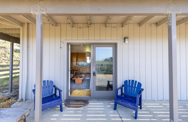 Relaxing Ocean Hideaway - Full Studio with Beach Access!