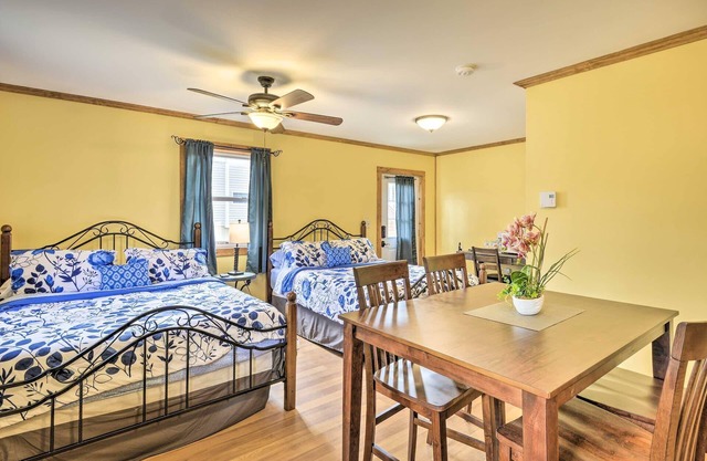 Relaxing Premium Suite Pool Access Spring Midweek - 35% OFF