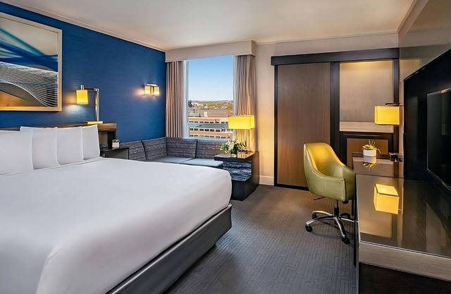 Relaxing Stay Near Harvard, Indoor Pool, Pet-Frien