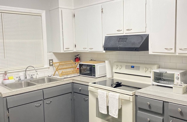 Relaxing Suite A- 2 minutes to Phoebe