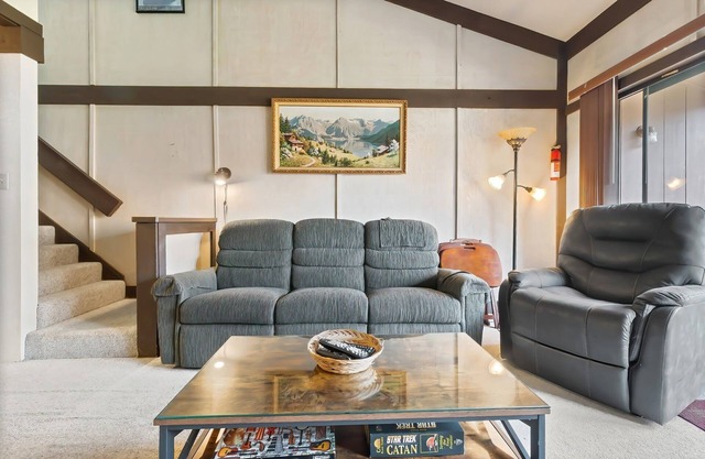 Relaxing, Well Furnished Condo! - Creekside #29 by Bear Valley Vacation Rentals