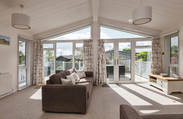 Remarkable 3-bed Lodge in Honiton