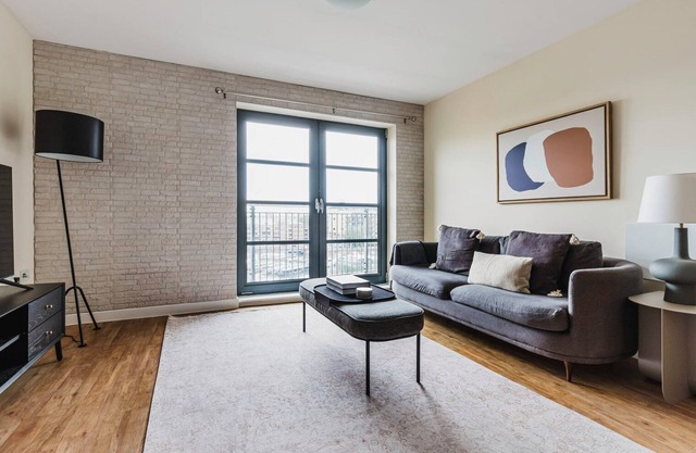 Remarkable Limehouse 1BR, near Shopping & Dining, by Blueground