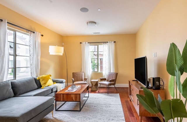 Remarkable Milpitas 4BR w/Garage, nr Mall & Dining, by Blueground