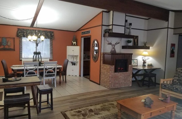Remodeled 4 bedroom home in downtown Paradise next to our Fresh Coast Cafe'.