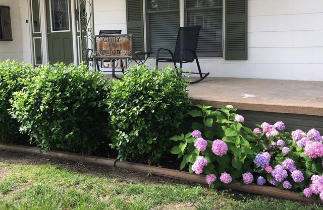 Remodeled Historic Home with all the amenities in Charming Downtown Union City