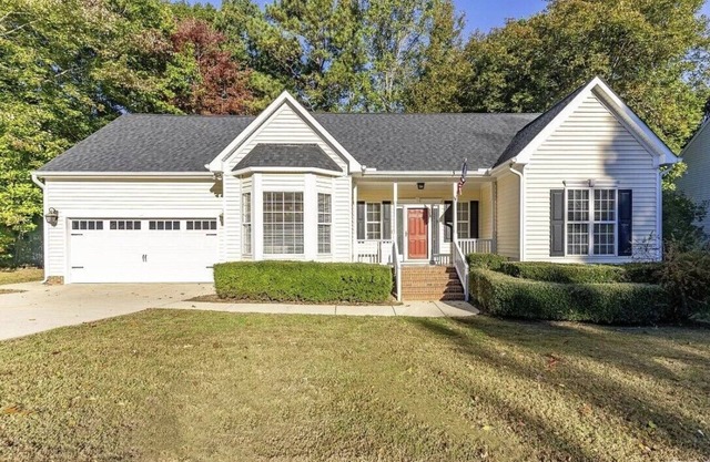 Remodeled ranch style home with Firepit conveniently located