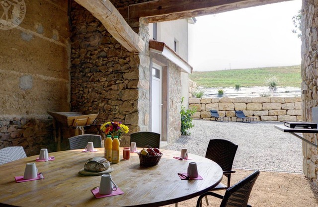 Renovated cottage with fiber in Panissières