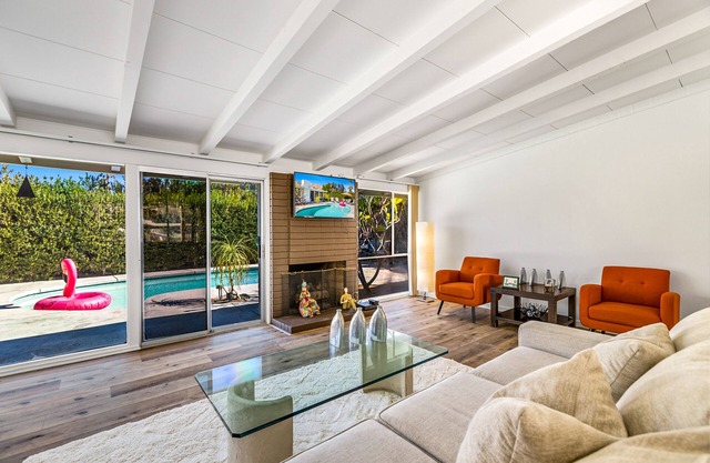 Renovated, modern home with private pool, firepit, washer/dryer & AC