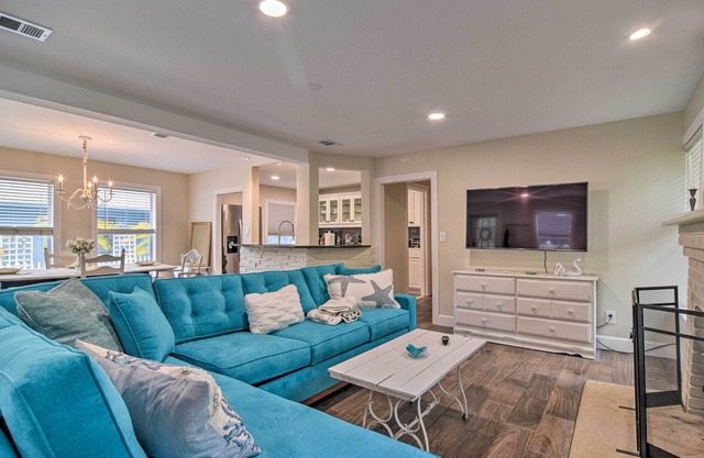 Renovated Ozona Home w/Views - Steps to Gulf