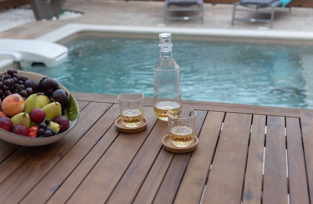 Renovated stone villa with private pool- 2 min from the sea!