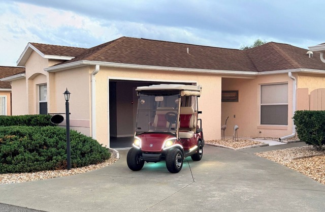 Renovated Villa Btwn Lake Sumter & Spanish Springs