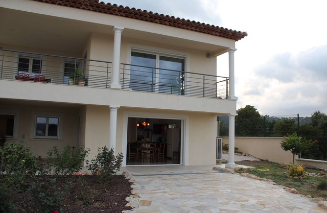 Rent large apartment T3 villa garden, comfortable, quiet