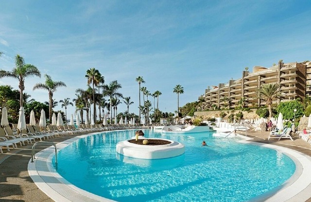 Residence Anfi Beach Club, sky, gardens, sea, pools, beach, everything.