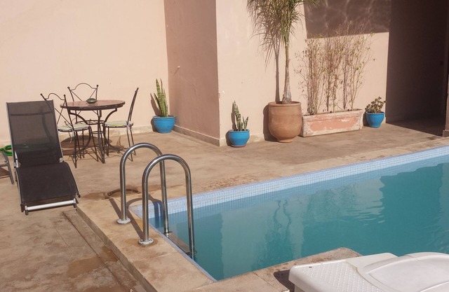 Residence with swimming pool on the roof, apartment with terrace in the center