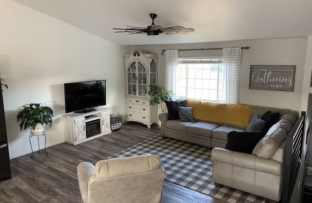 Residential Summerset Property with Peloton Bike + Home Gym!